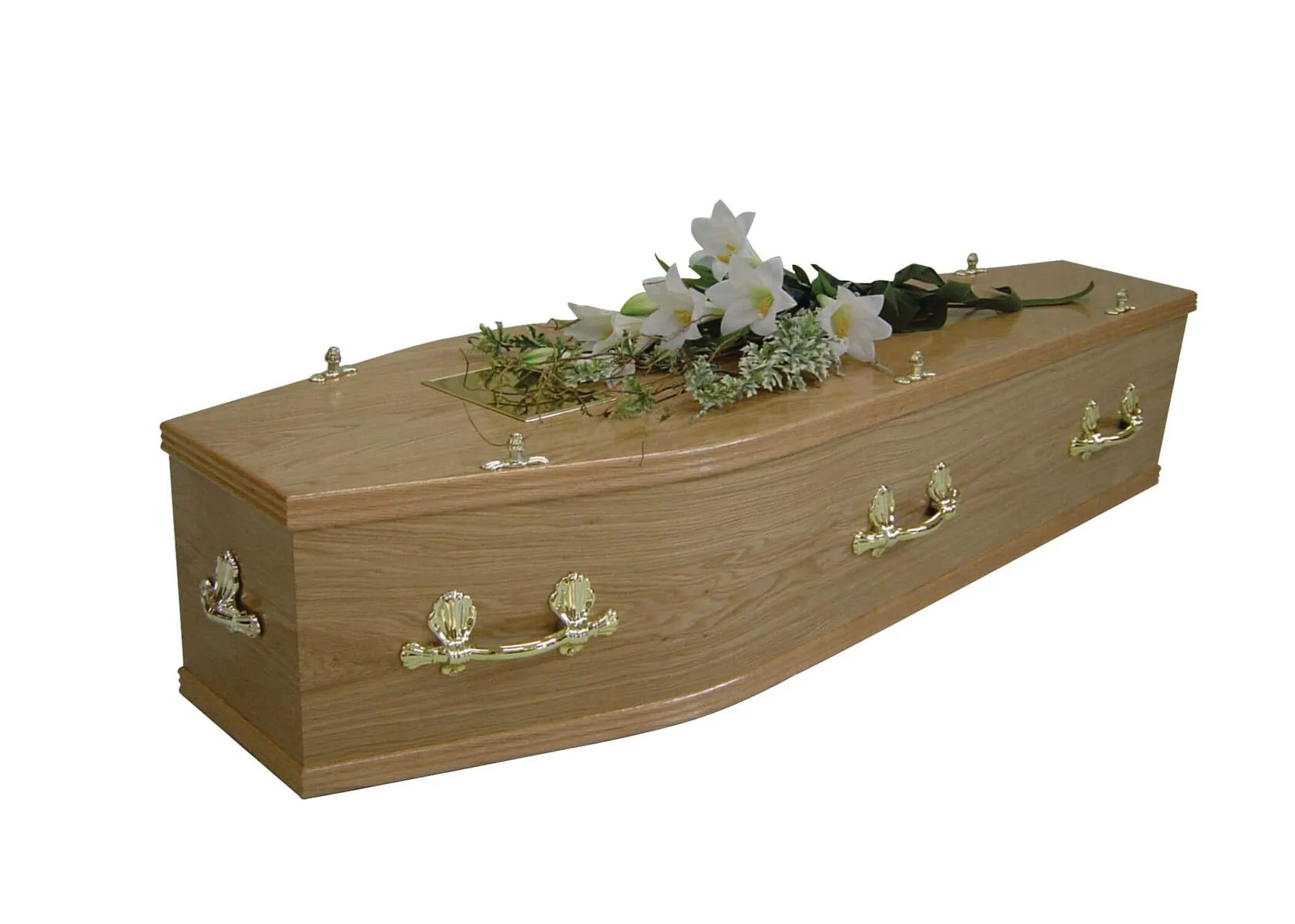 Sincerity-Funerals-The Hampton-WEB A veneered oak coffin with matching solid oak combination moulds.