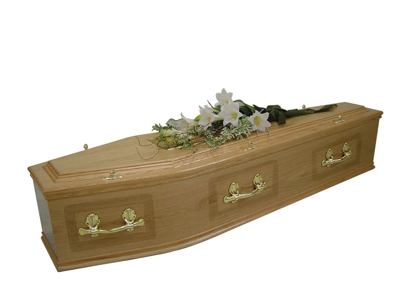Sincerity-Funerals-The Western-WEB A veneered oak coffin with solid oak double moulds, embossed traditional side panels and No.1 raised lid.